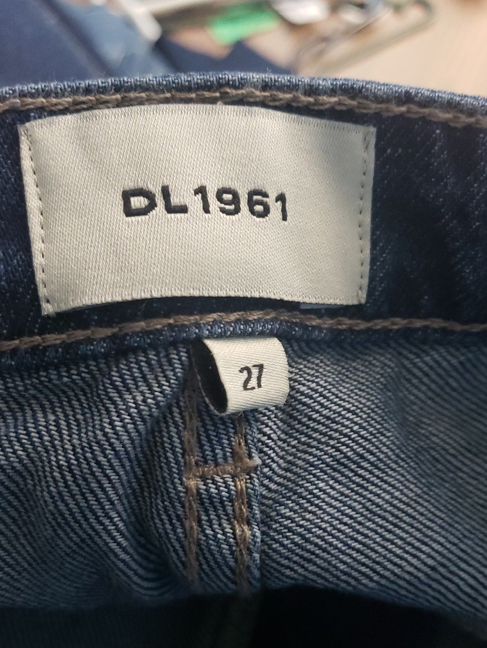 DL1961 Alex Baggy Wide Leg Low Rise 32” JeansSize 27 - Picture 5 of 10